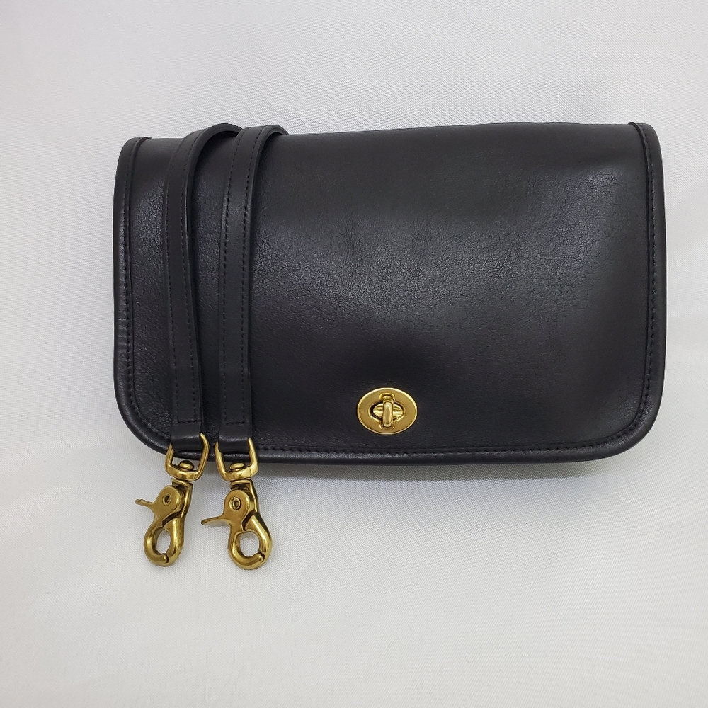 Vintage Coach Pocket Purse 9755 Black Made in USA 90s